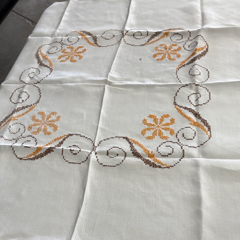 Cross Stitch Vintage Tablecloth with Floral Design